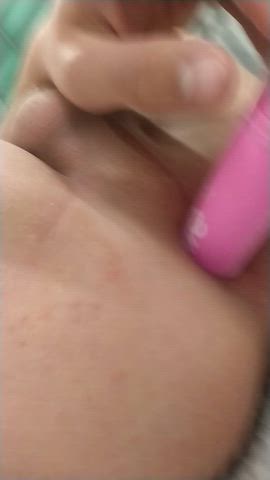 18-stretching my boi pussy