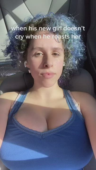 Boobs Jiggling TikTok clip