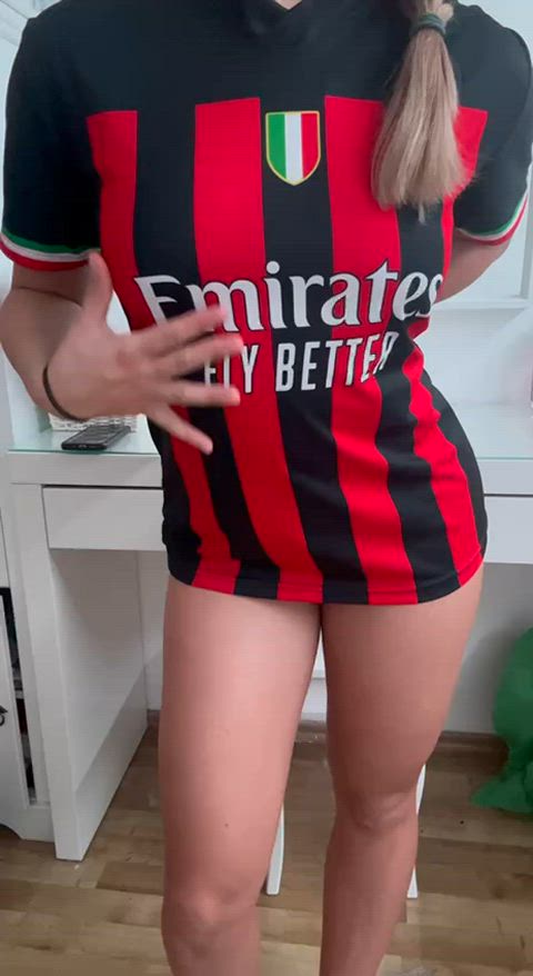 Let me be the first soccer girl you ever datedπ₯°