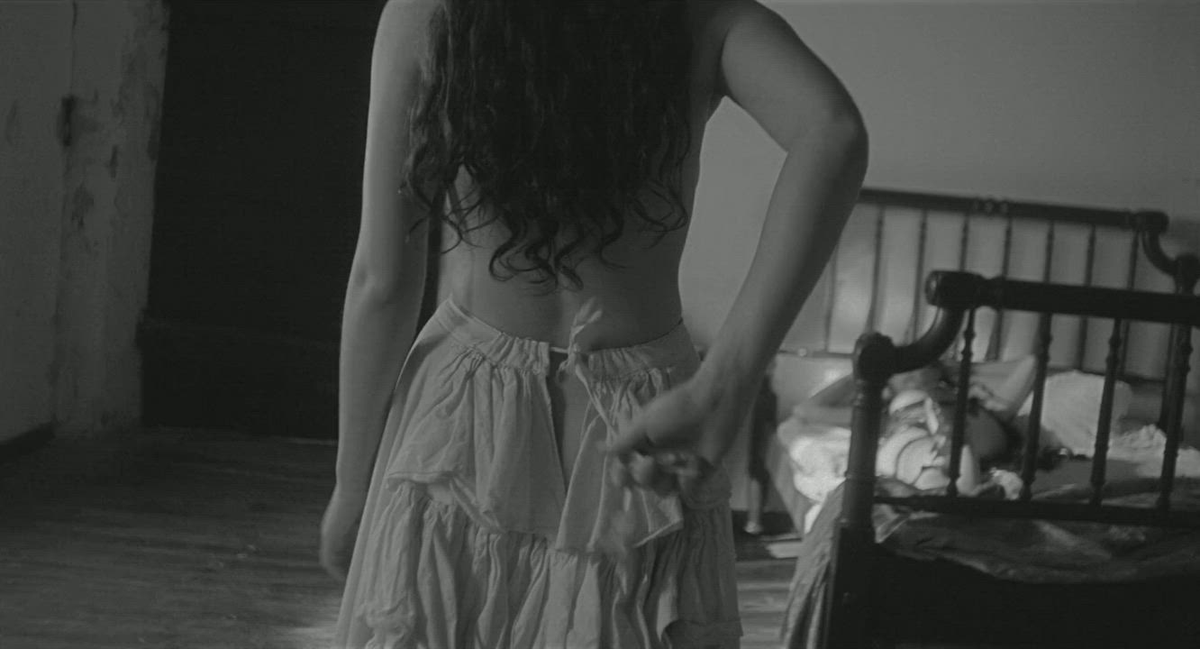 Celebrity Cinema Nudity clip