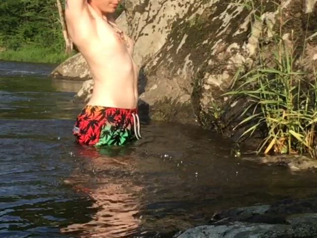 come in, the waterโs fine <3