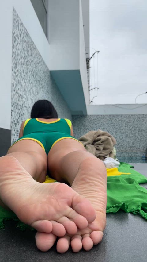 This seems like a good position to lay in