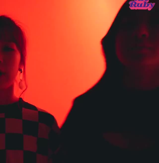 yuju 5 1(1440p 30fps VP9-128kbit AACjinsol )