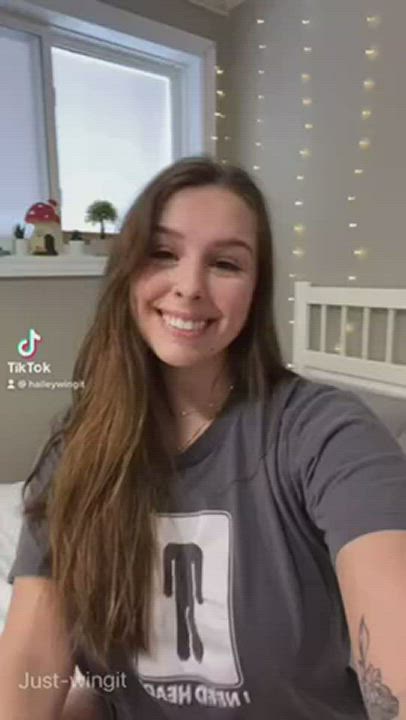 Amateur Busty TikTok Undressing clip