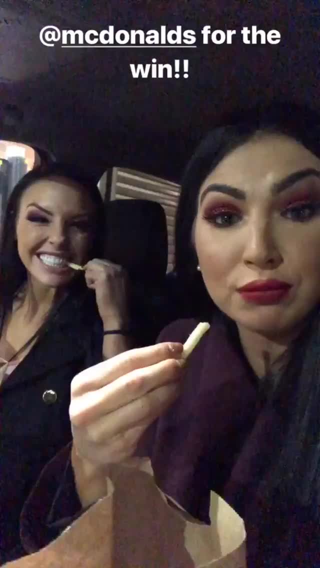 Celebrity clip