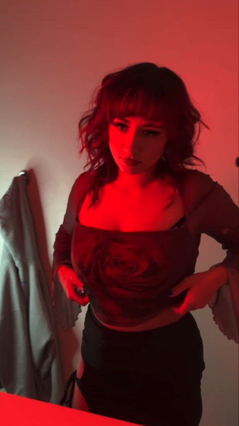 big tits blowjob bouncing tits clown curvy facial halloween milf sloppy clip