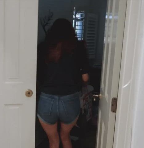 Old Goldie Pretty clip