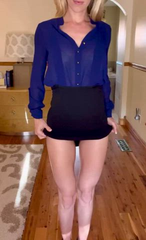 ass blonde milf cute-little-butts upskirt clip
