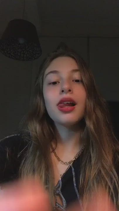 Big Tits Teen TikTok Porn GIF by tiktokslut