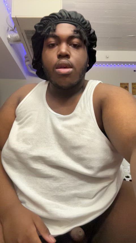 chubby masturbating solo clip