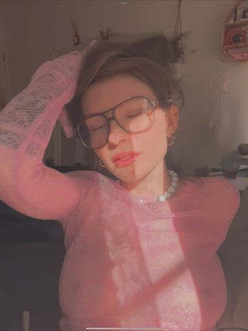 Feels so cute and hot with glasses today