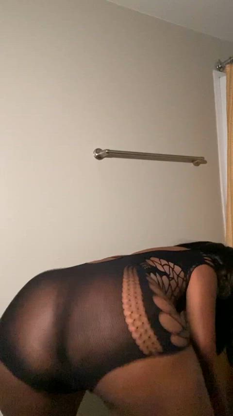 can we fuck in the bathroom?