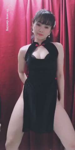 asian cam camgirl dancing vietnamese clip