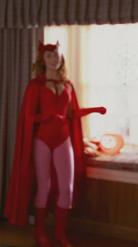 Elizabeth Olsen Tights clip