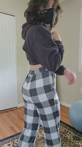 It do jiggle when I walk