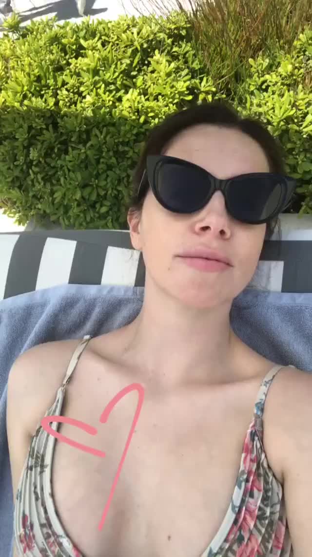 Emma Roberts -  Saint-Tropez, France 06.29.2018