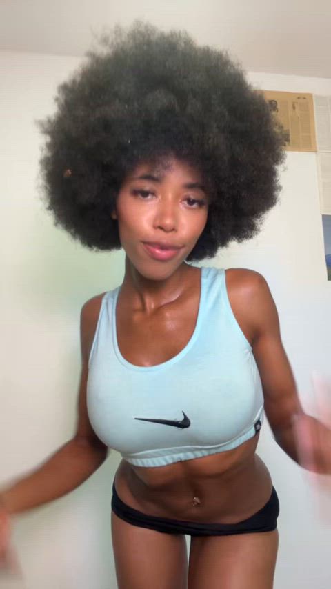 amateur ebony muscles muscular girl onlyfans teen amateur-girls fit-girls clip