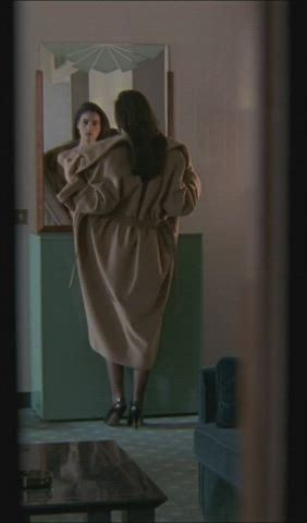 ass monica bellucci vertical clip