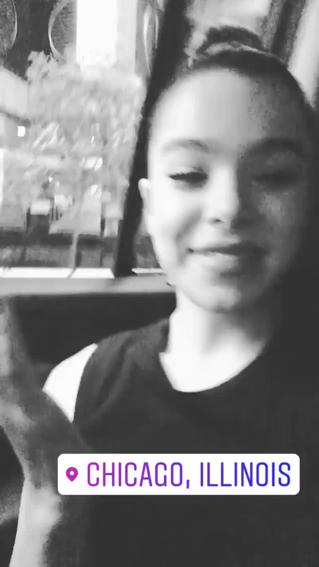 Hailee Steinfeld clip