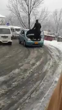 ripsave - Driving in snow...