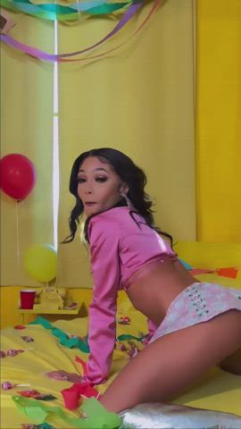 ass celebrity ebony petite skinny twerking clip