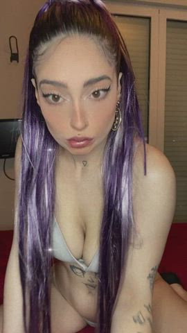 babe boobs bra tongue fetish clip
