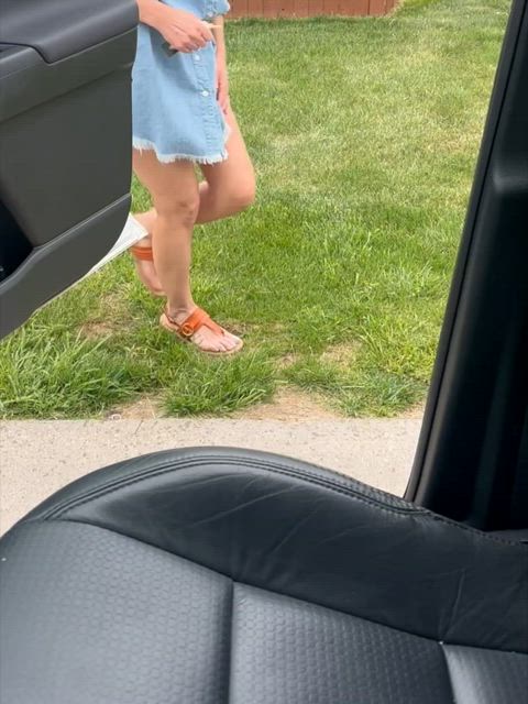 milf shaved pussy white girl clip