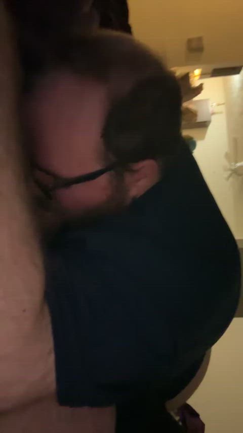 Who doesnβt like a good blowjob after work π€€