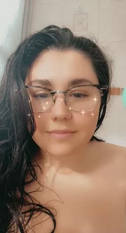 Whatβs thatβ¦ Waterproof? Silicone? Vibrates? Hmmmm ππ