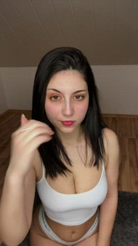 big tits cute teen clip