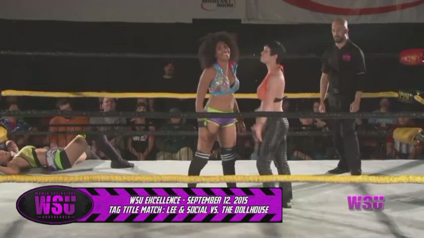 Celebrity Lesbian Wrestling clip