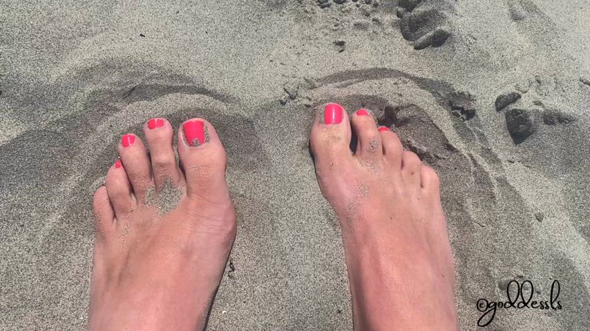 I noticed you starring at my feet, might as well help clean them! ๐