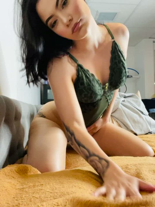 Babe Brunette OnlyFans clip