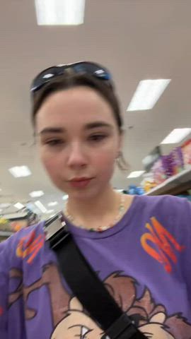brunette celebrity dancing public clip