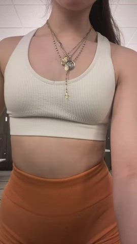 Laura Latin girl she is 19 years old , [ Sexy Spandex ] 🍑