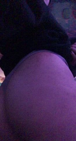 A little thong peel for ya๐โจ๐