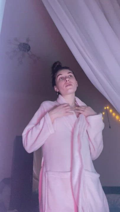 Masturbating Naked Natural Tits Pussy Strip Tits clip