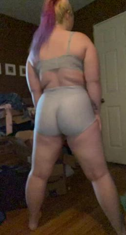 Rate my twerking