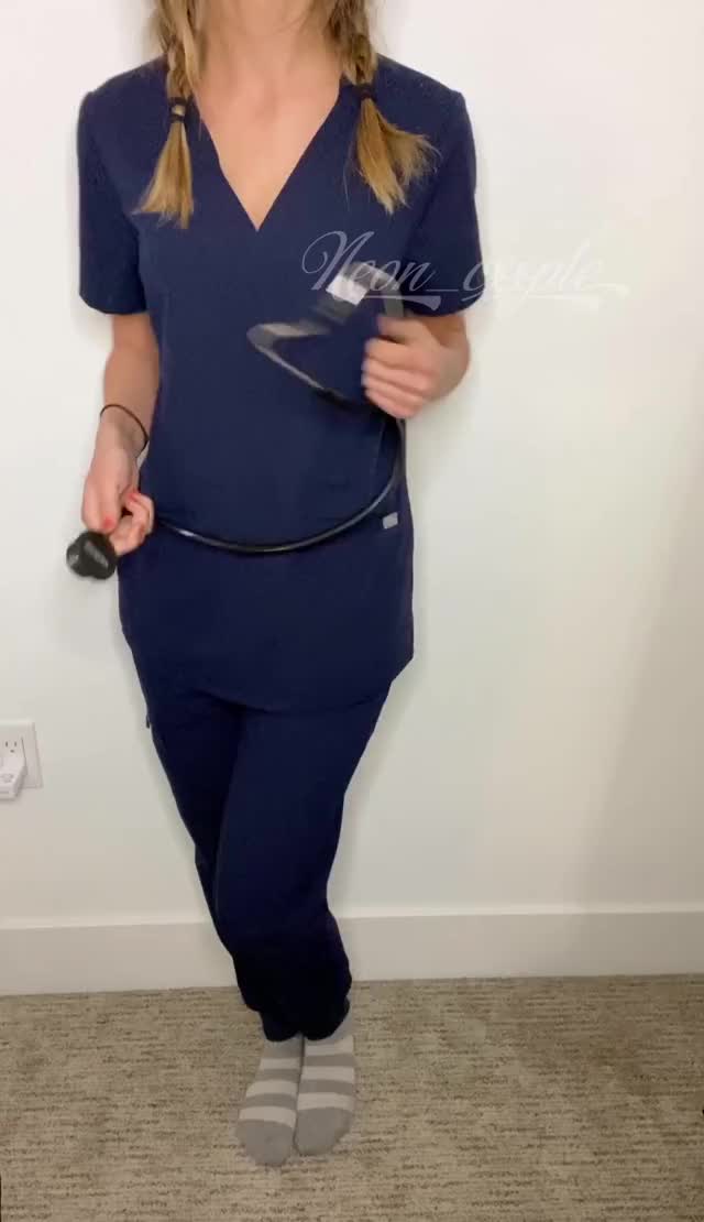 I think there’s something wrong with my stethoscope!!! ? ?♀️