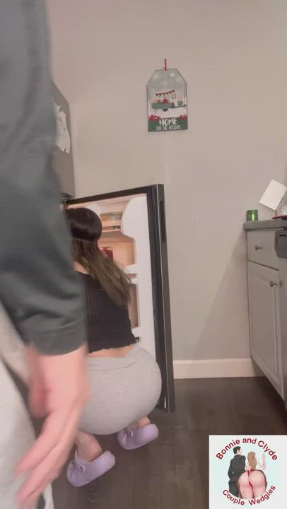 Legend has it sheโs still picking that wedgie out๐