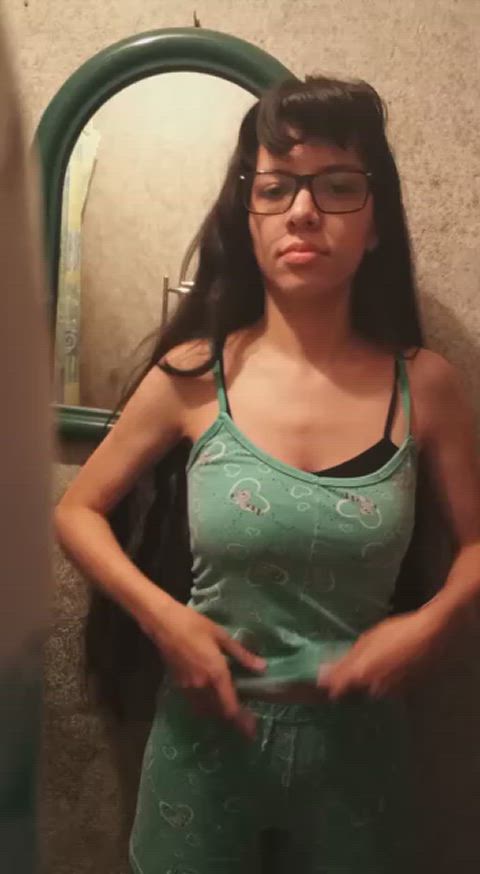 18 years old boobs cute girls homemade natural tits solo tits webcam clip