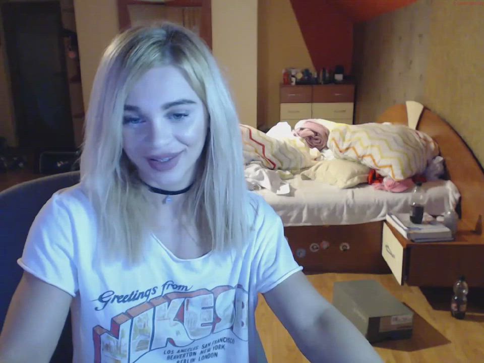 Blonde Fitness Muscular Girl clip