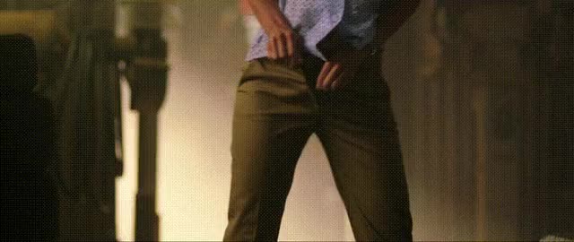 Jennifer Aniston STRIPPING in WERE THE MILLERS