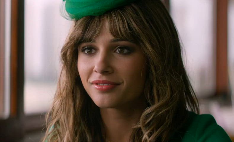 celebrity female naomi scott clip