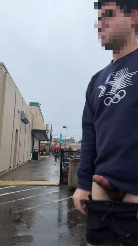 Even in the rain im jerking