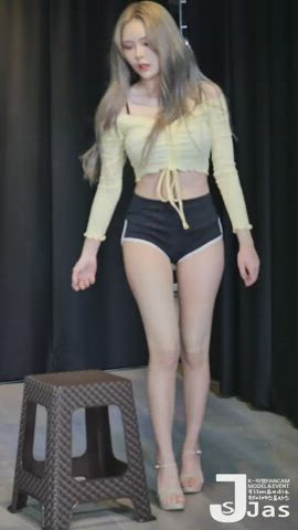 ass dancing korean shorts tease tits clip