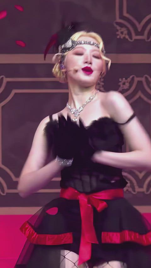 celebrity nipslip taiwanese clip