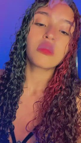 curly hair cute latina streamate teen clip