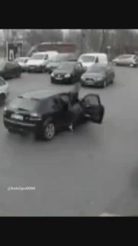 accidental ass booty car exposed panties public skirt upskirt clip