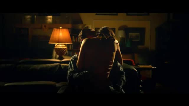 Celebrity clip